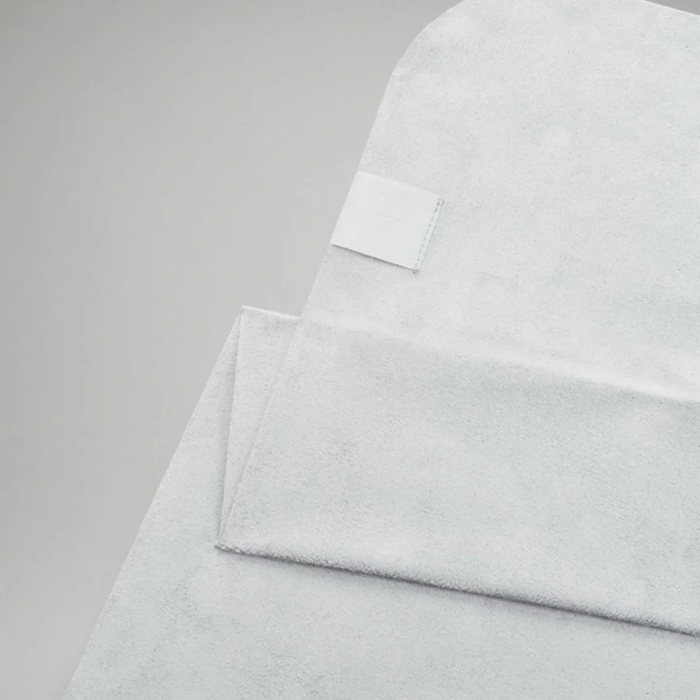 NWT Lululemon The Towel - Picture 3 of 8